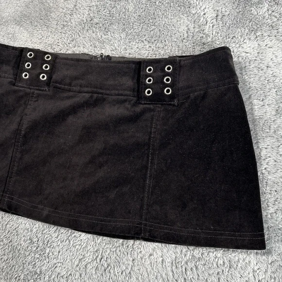 Vintage Y2K Lip Service Black Mini Skirt Gothic Fetish Medium Witchy USA Grunge - Picture 3 of 13